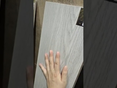 Pengenalan ubin keramik seri kayu anti selip