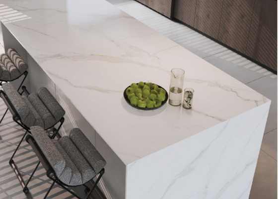 White Marble Look Easy Maintenance Porcelain Indoor Tiles Resistant Scratch Untuk Berbagai Ruang