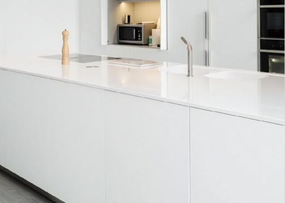 Peti Porselen Tahan Goresan Desain 3 Pola Penyerapan Air <0,5% Untuk Dekorasi Interior yang Elegan